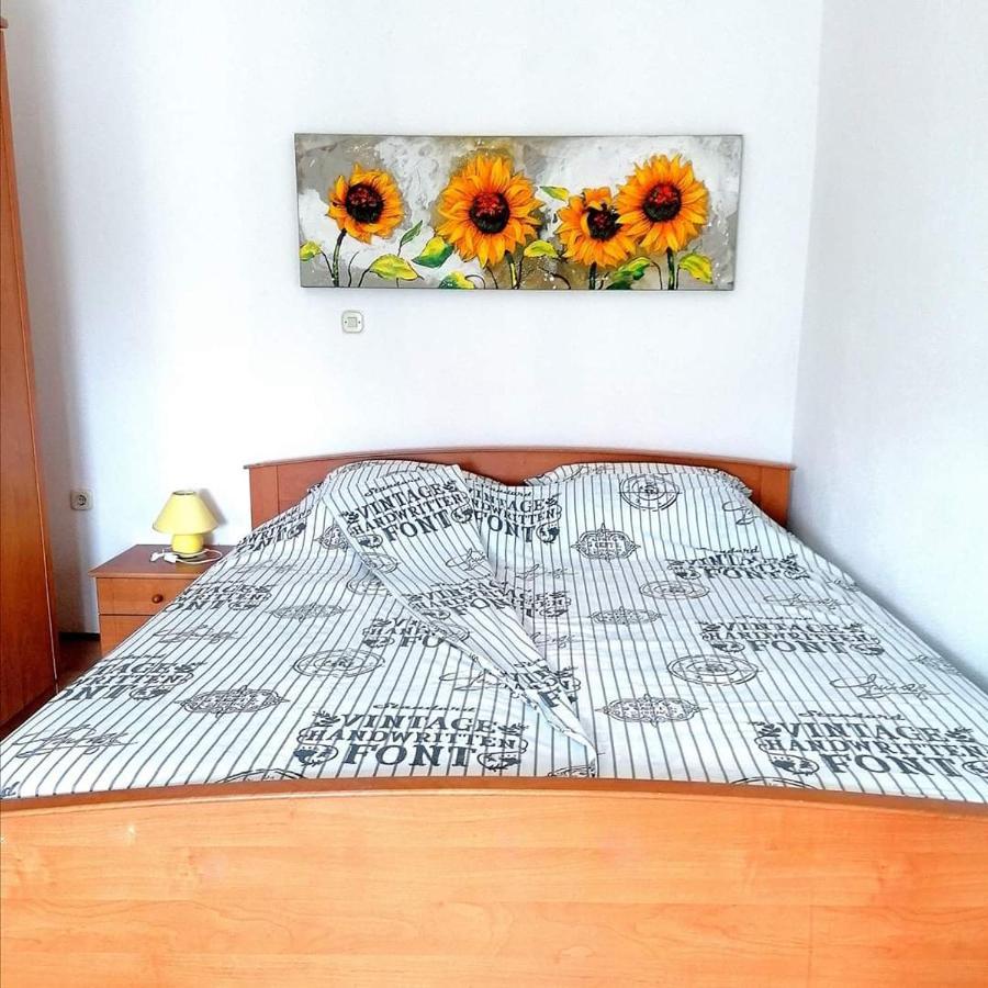 Apartmani Adriatic Rogoznica  Exteriör bild