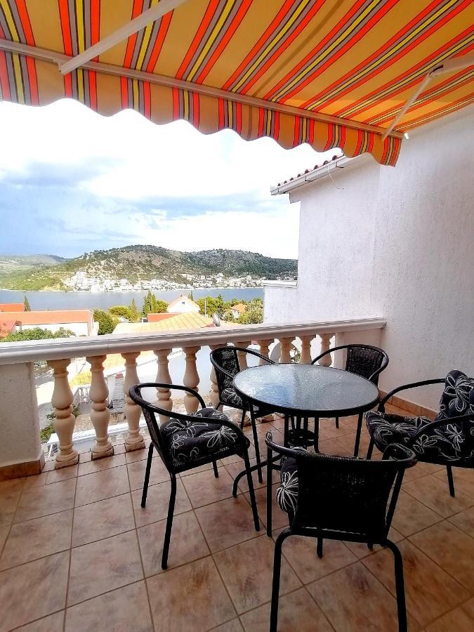Apartmani Adriatic Rogoznica  Exteriör bild