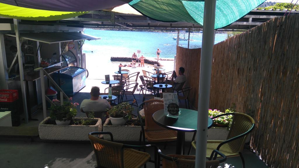 Apartmani Adriatic Rogoznica  Exteriör bild