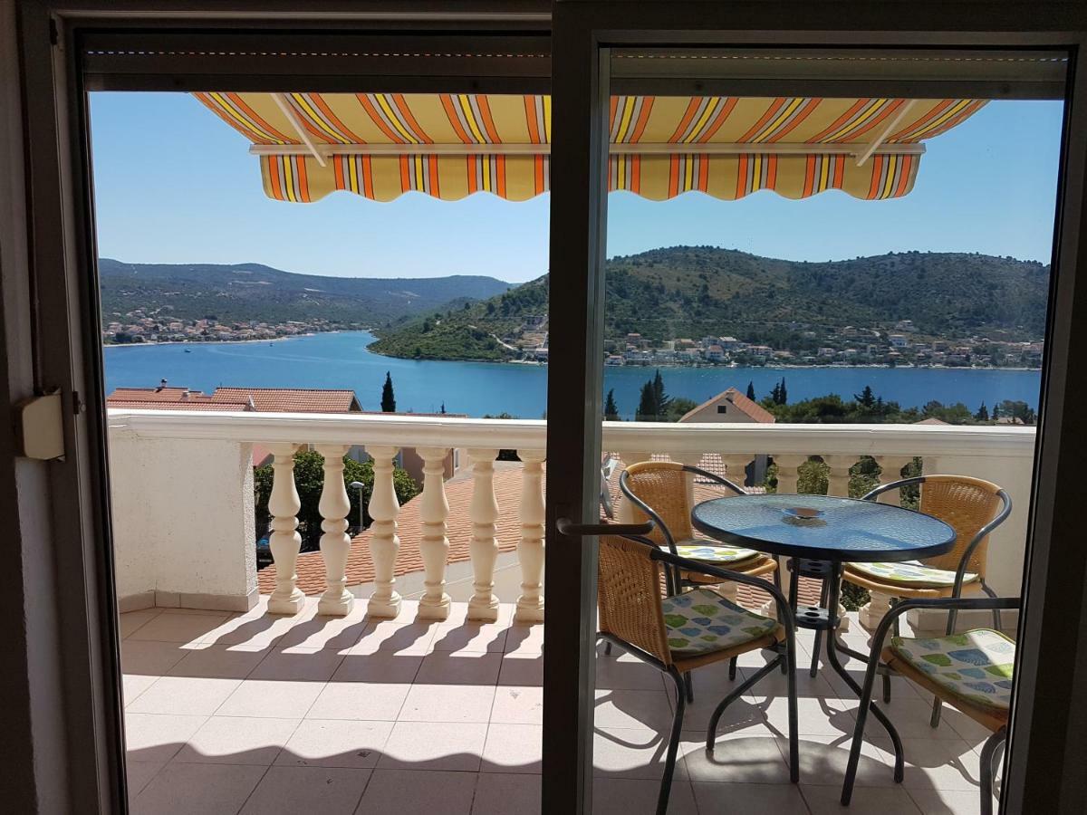 Apartmani Adriatic Rogoznica  Exteriör bild