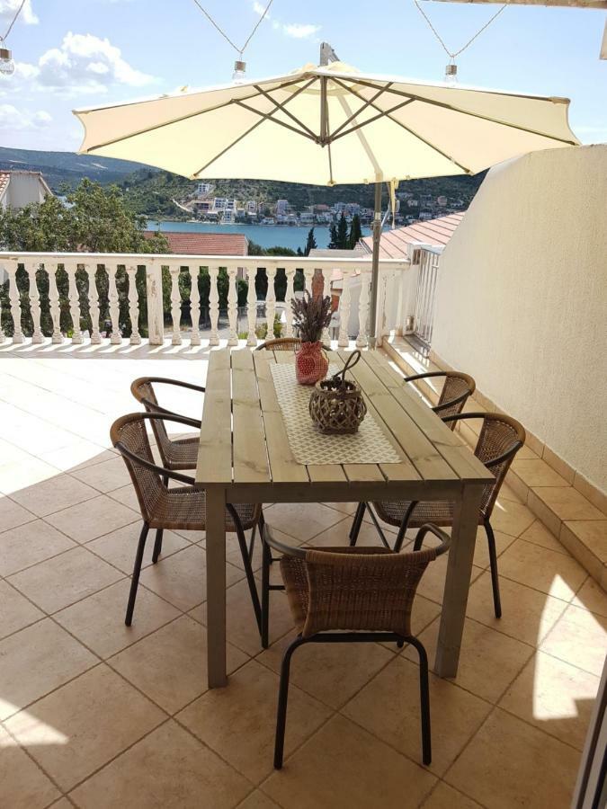 Apartmani Adriatic Rogoznica  Exteriör bild